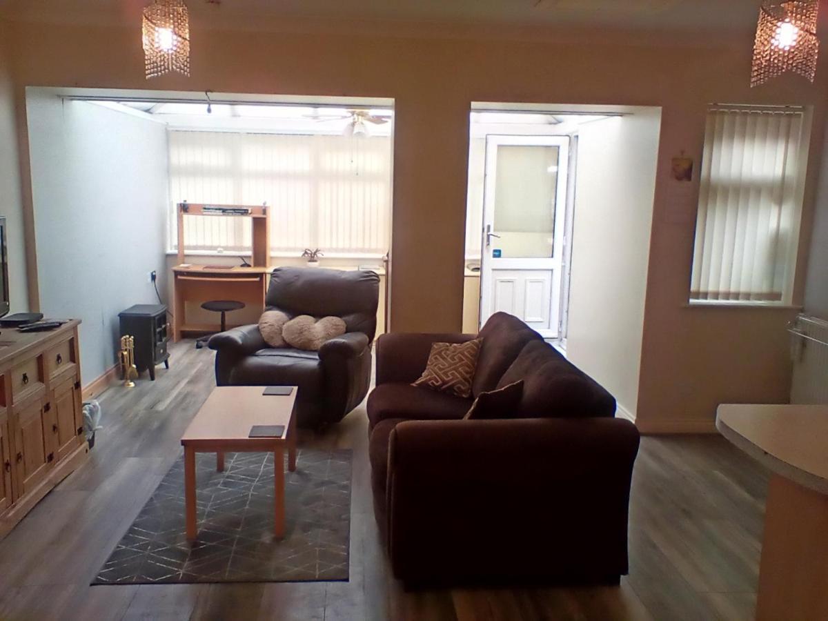 The Annex - Guest Gardens Apartment Milton Keynes